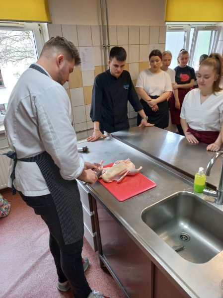 2024.02.26 Warsztaty kulinarne - sporzadzanie potraw metoda sous- vide